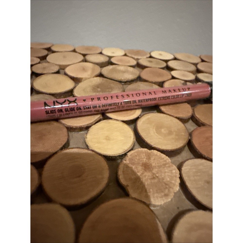 NYX Waterproof Slide On Glide On Lip‎ Liner Pencil SLLP02 Bedrose .04 oz Sealed - Picture 2 of 5